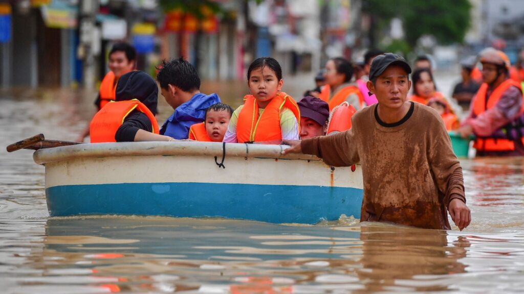 Anera Life Stands With Vietnam - Community Support