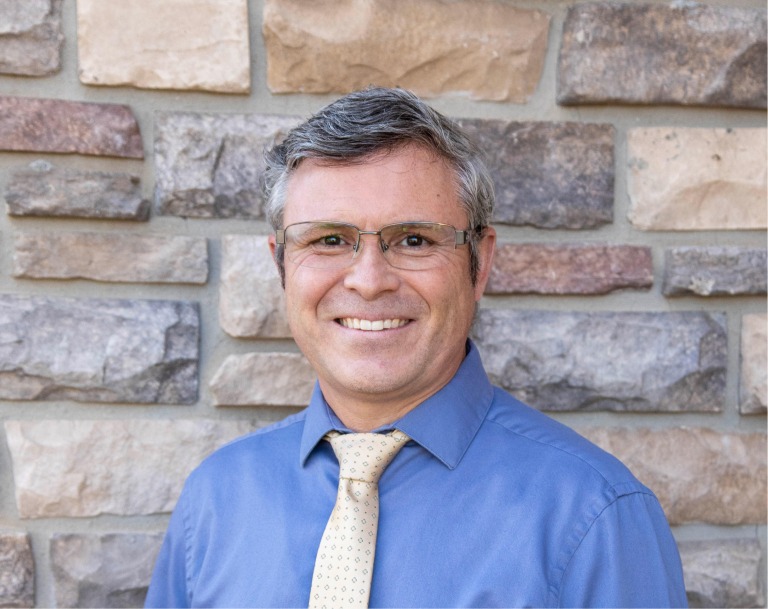 Dr. Scott Chandler